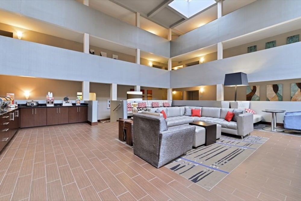 Quality Suites Nashville Airport Εξωτερικό φωτογραφία