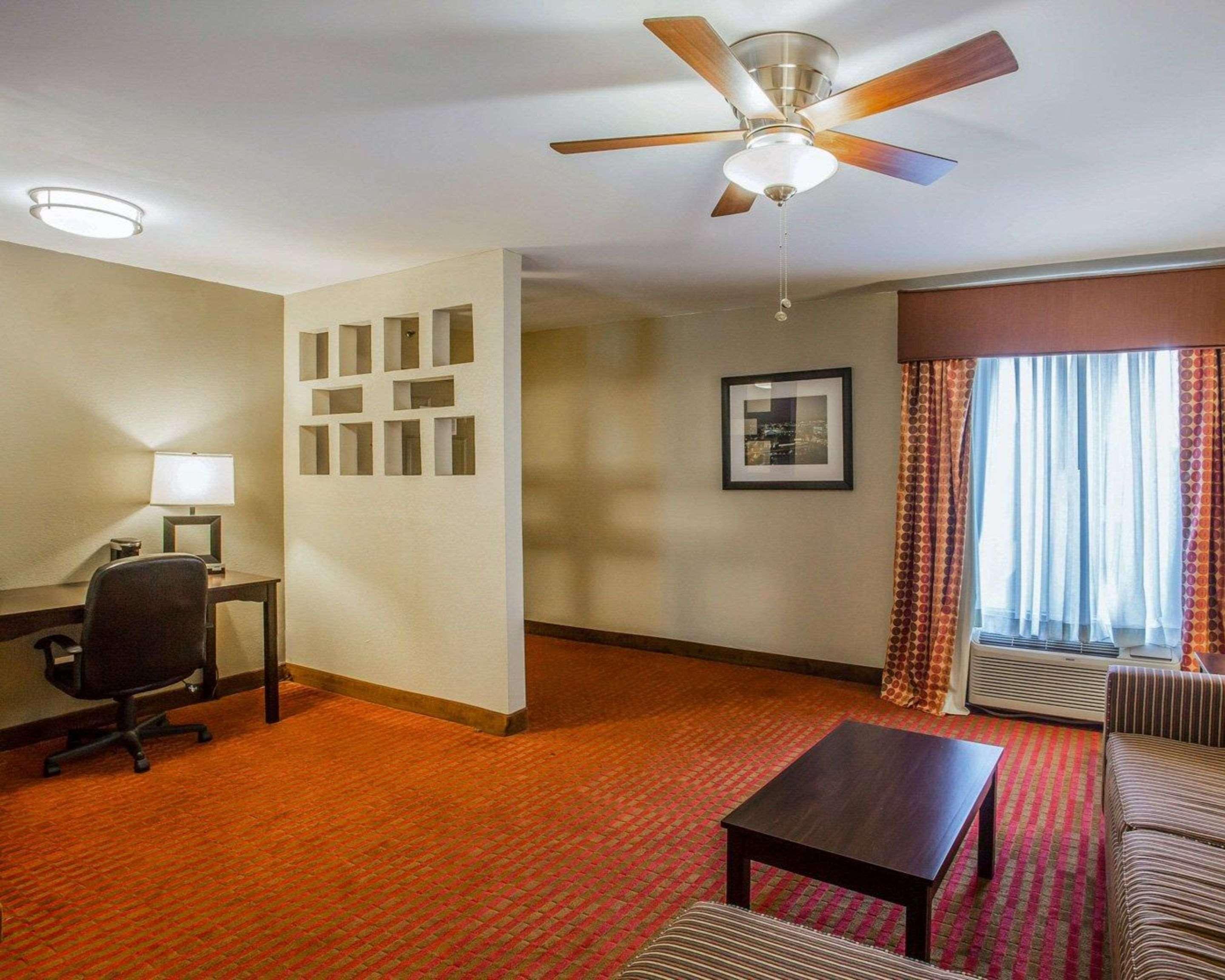 Quality Suites Nashville Airport Εξωτερικό φωτογραφία