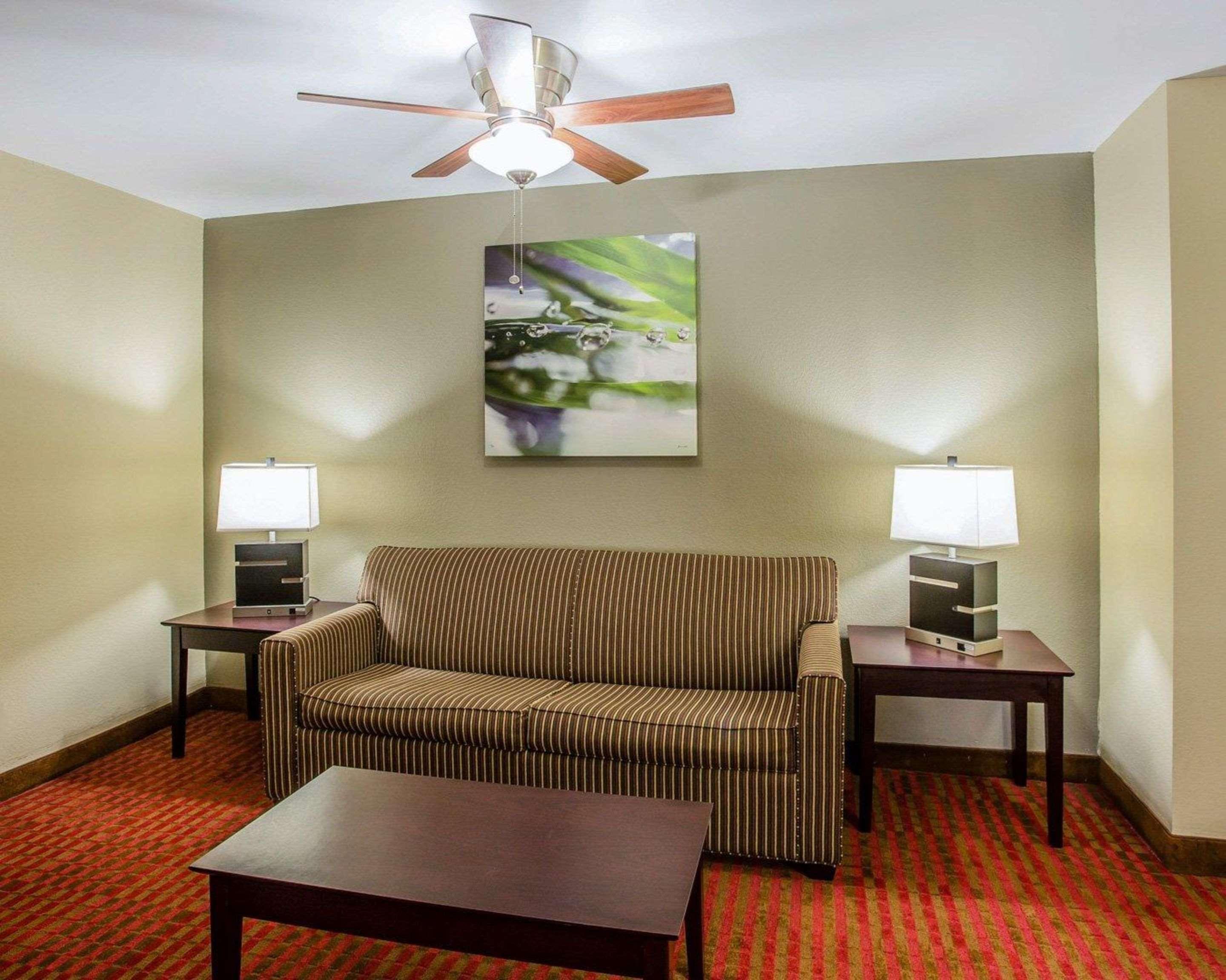 Quality Suites Nashville Airport Εξωτερικό φωτογραφία