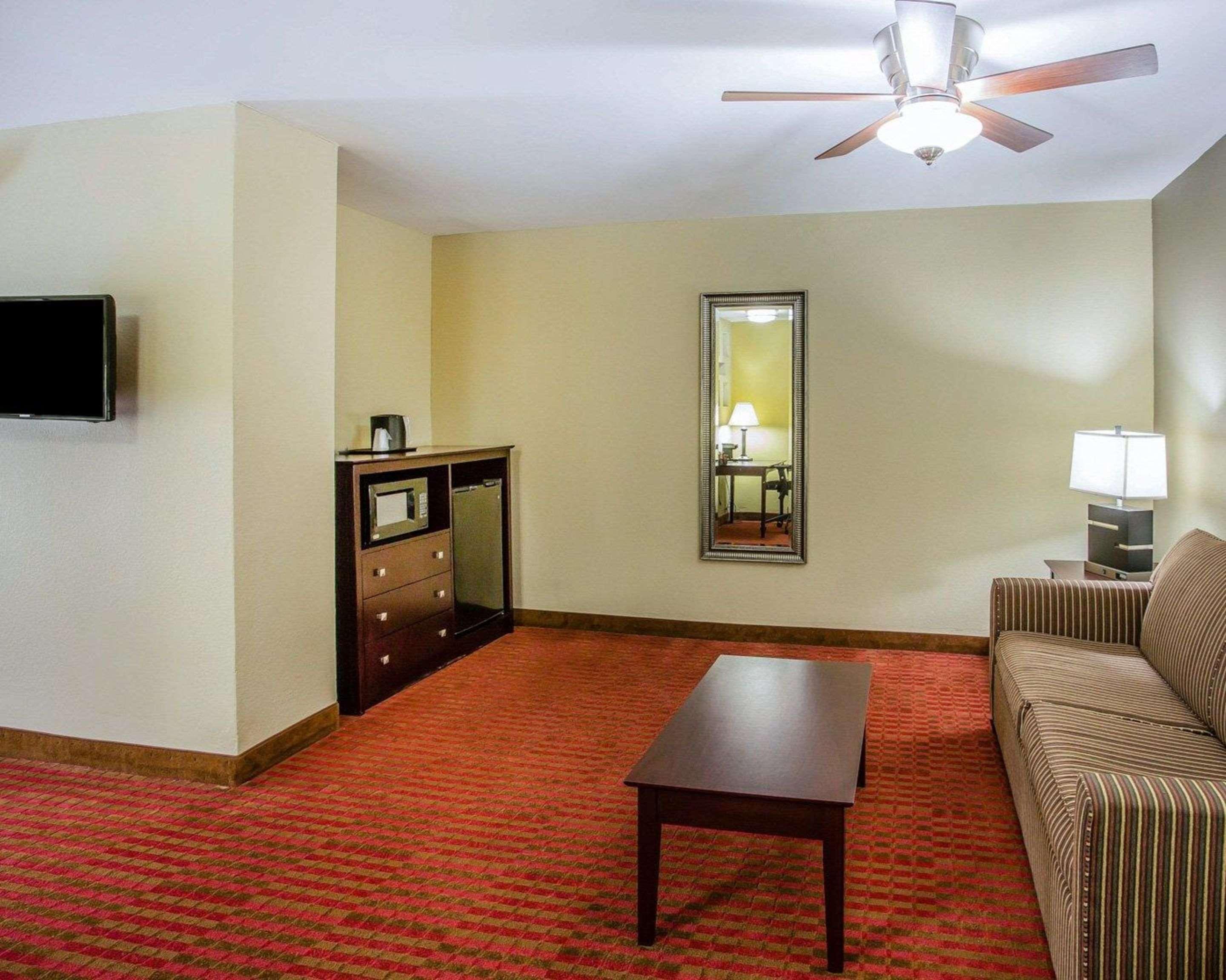 Quality Suites Nashville Airport Εξωτερικό φωτογραφία